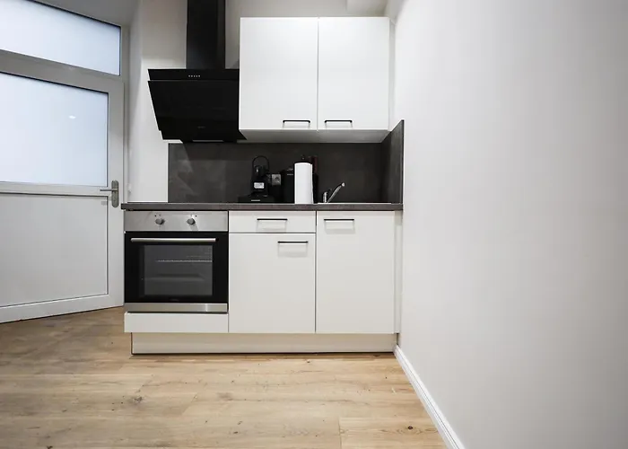 Apartment 2 Bdr - Saphire, Right Near Schoenbrunn Palace *