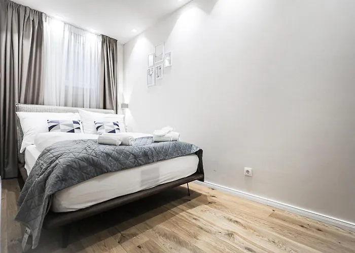 Apartment 2 Bdr - Saphire, Right Near Schoenbrunn Palace Vienna